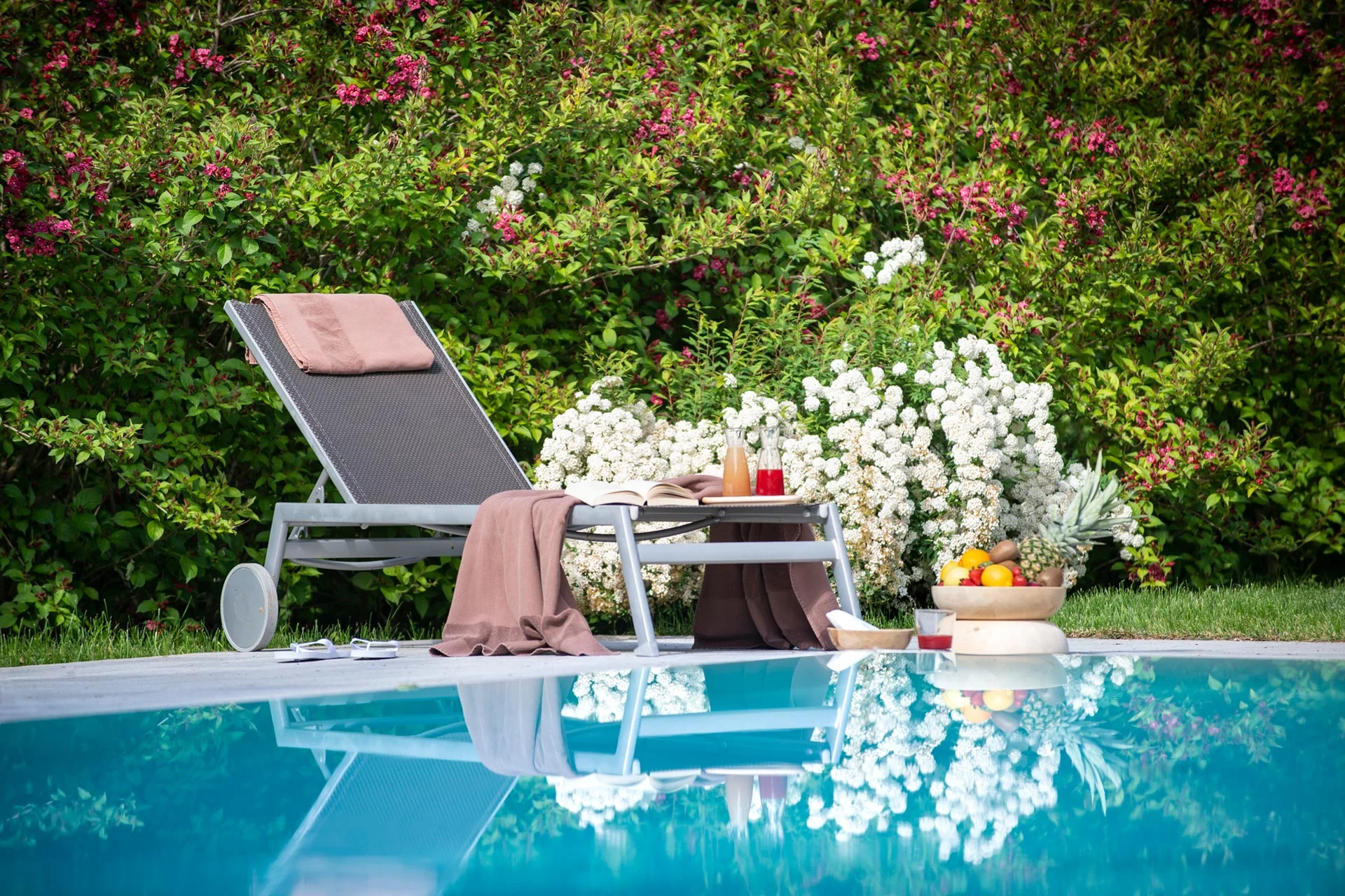 Giardino con piscina | Vital Hotel Flora Giardino con piscina | Vital Hotel Flora